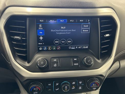 Used 2023 GMC Acadia SLT image 30