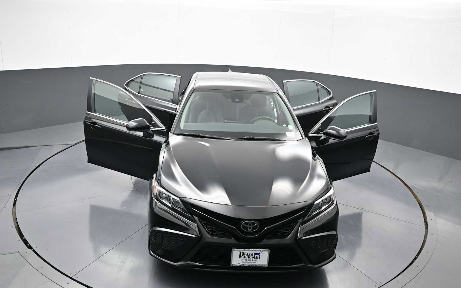 Used 2024 Toyota Camry SE AWD/4WD image 45