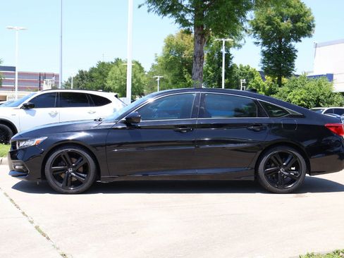 Used 2020 Honda Accord Sport image 3