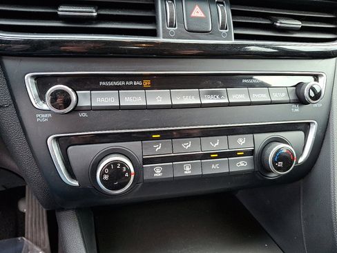 Used 2020 Kia Optima LX image 23