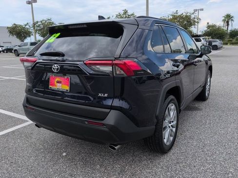 Used 2022 Toyota RAV4 XLE Premium FWD image 4