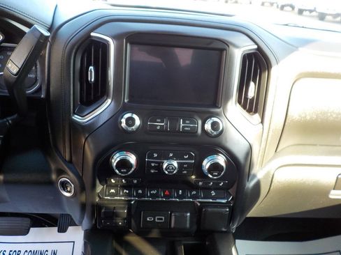 Used 2019 GMC Sierra 1500 AT4 w/ AT4 Premium Package AWD/4WD image 17
