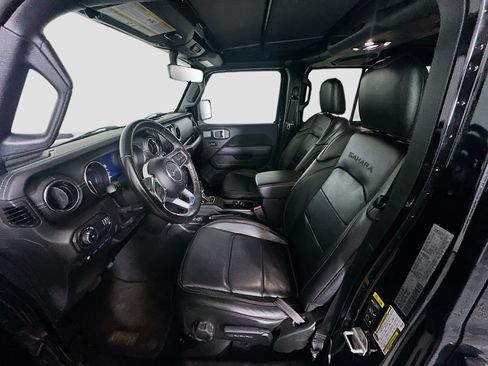 Used 2023 Jeep Wrangler Unlimited Sahara w/ Cold Weather Group AWD/4WD image 13