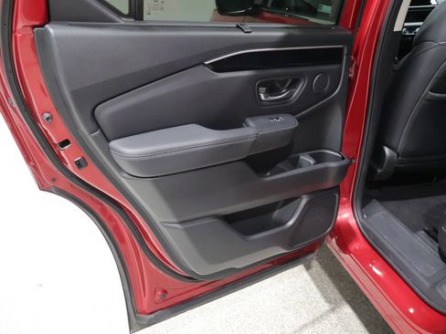 Used 2023 Honda Pilot EX-L image 19