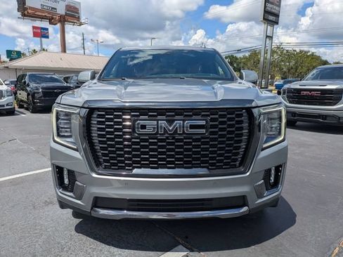 Used 2024 GMC Yukon Denali Ultimate AWD/4WD image 10