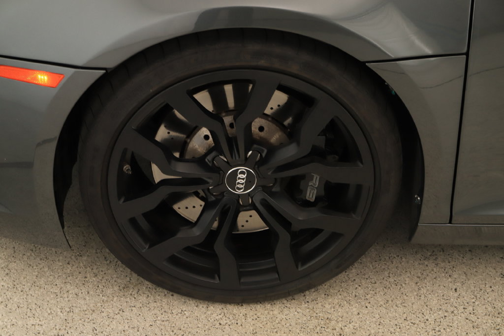 Used 2011 Audi R8 V10 AWD/4WD image 34