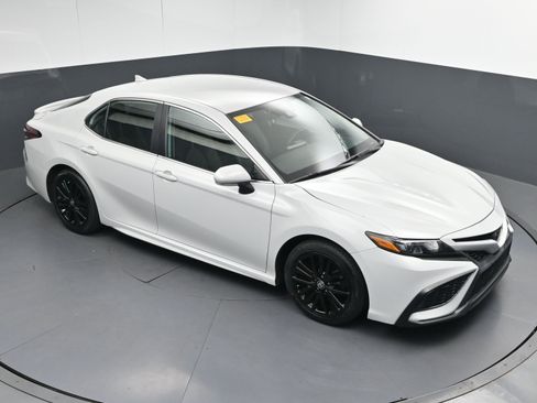 Certified 2024 Toyota Camry SE image 31