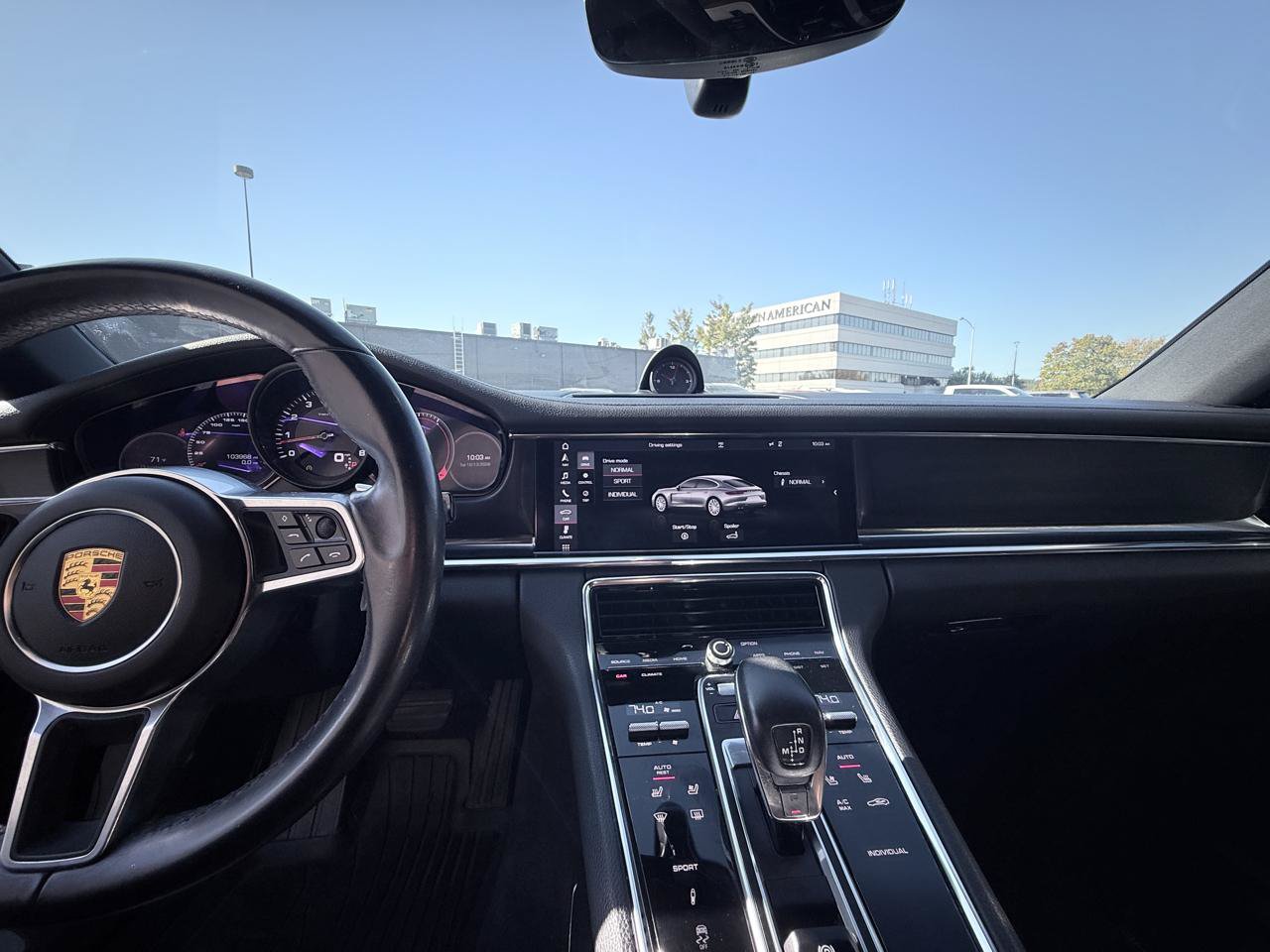 Used 2020 Porsche Panamera RWD image 17