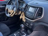 Used 2016 Jeep Cherokee Latitude w/ Cold Weather Group image 6