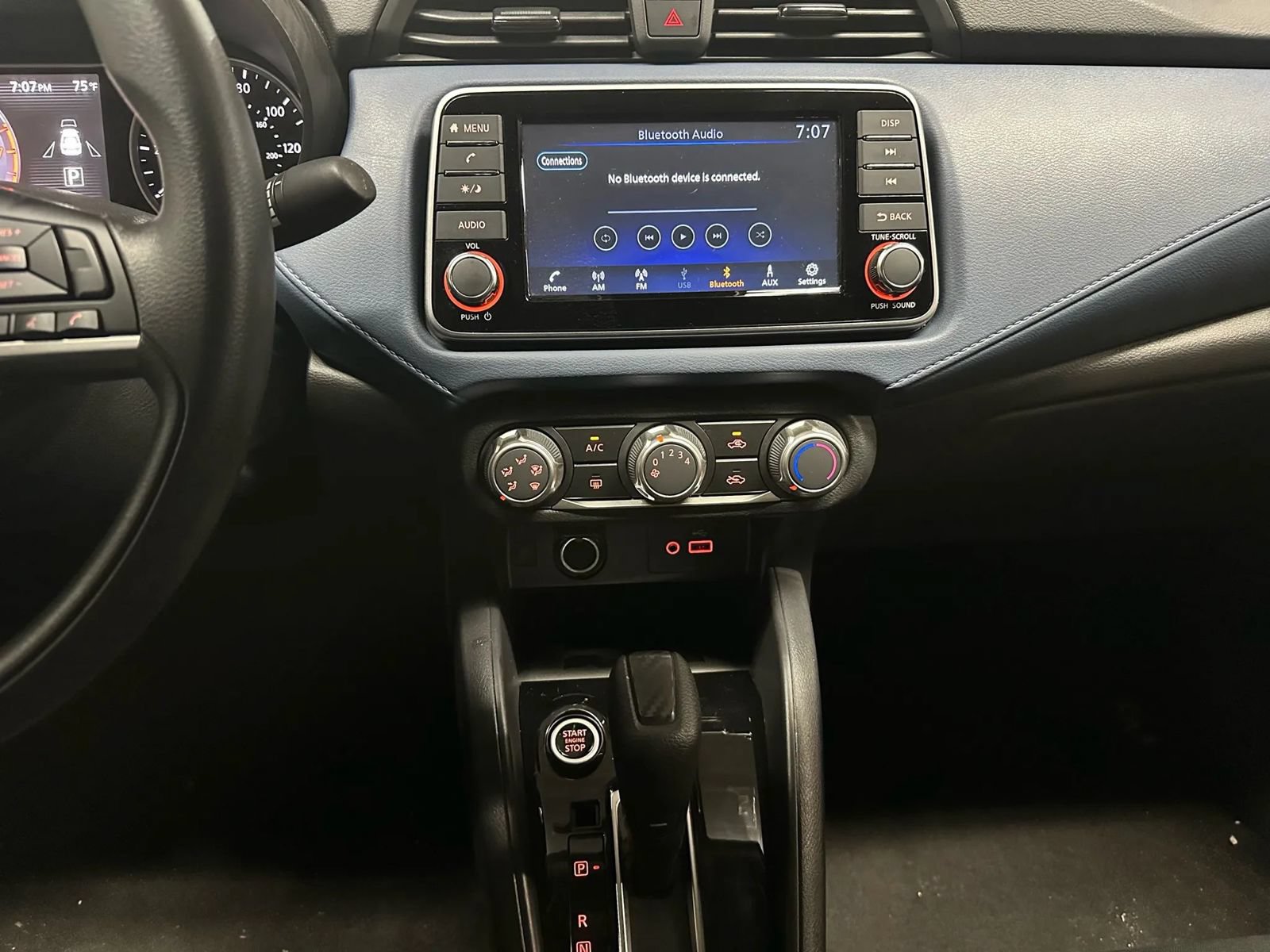 Used 2025 Nissan Versa SV FWD image 11