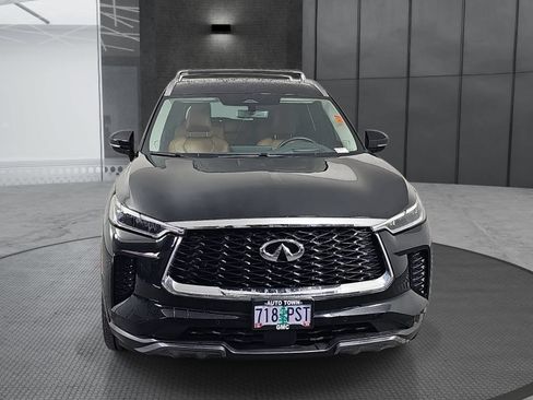 Used 2023 INFINITI QX60 Sensory w/ Vision Package AWD/4WD image 2