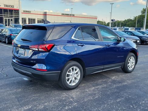 Used 2022 Chevrolet Equinox LT w/ Driver Convenience Package image 5