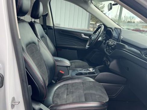 Used 2021 Ford Escape SEL w/ SEL Stealth AWD Package image 29