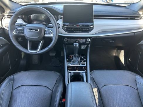 Used 2025 Jeep Compass Limited w/ Elite Group AWD/4WD image 16