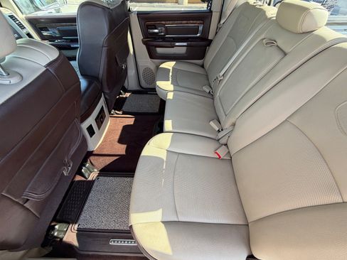 Used 2018 RAM 1500 Laramie Longhorn w/ Longhorn Southfork Package AWD/4WD image 13