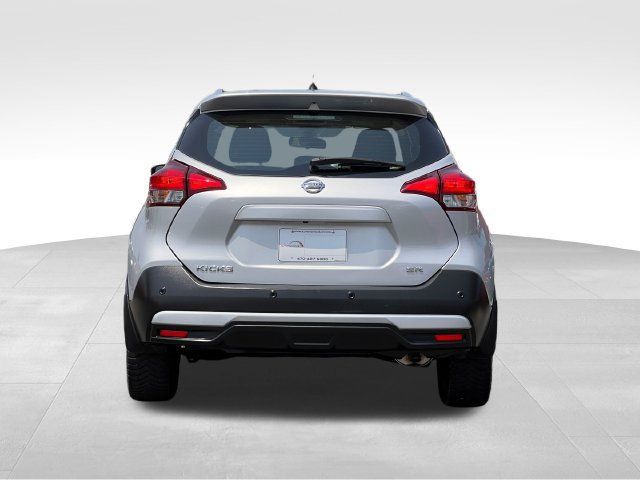 Used 2020 Nissan Kicks SR FWD image 4