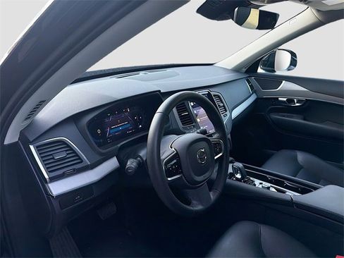 Used 2024 Volvo XC90 B5 Core image 27