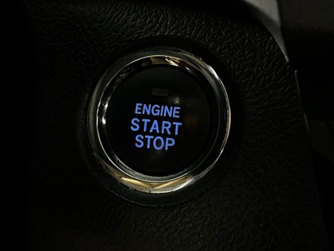 Certified 2020 Toyota Sienna Limited Premium image 22