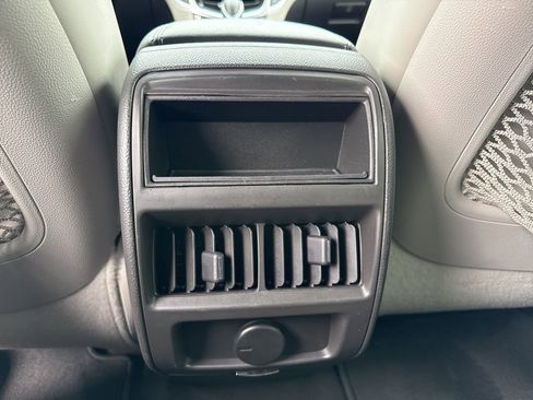 Used 2014 Cadillac SRX FWD image 12