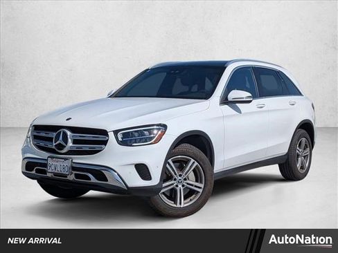 Certified 2022 Mercedes-Benz GLC 300 image 1