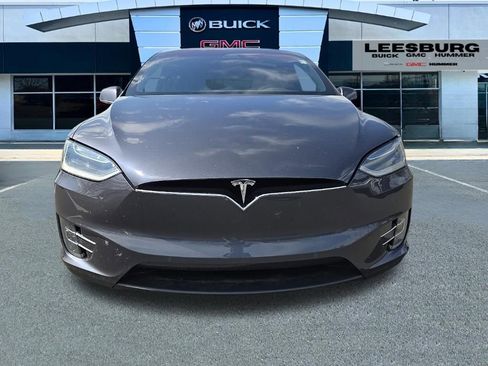 Used 2018 Tesla Model X 75D image 2