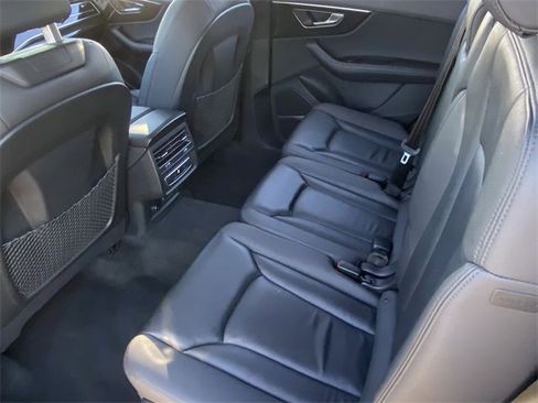 Used 2023 Audi Q7 3.0T Premium Plus image 24