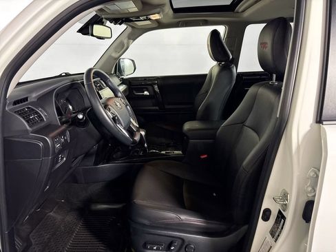 Used 2023 Toyota 4Runner TRD Off-Road Premium w/ Moonroof Package AWD/4WD image 11