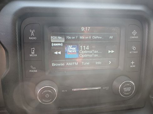 Used 2018 Jeep Wrangler Unlimited Sport image 27