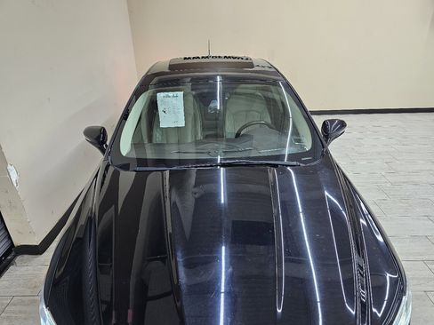 Used 2017 Ford Fusion Platinum image 4