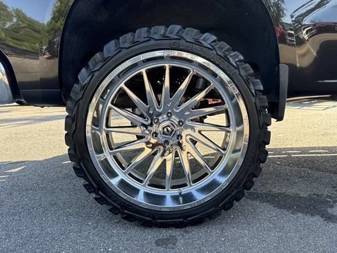 Used 2019 Chevrolet Silverado 1500 LT w/ All-Star Edition AWD/4WD image 19