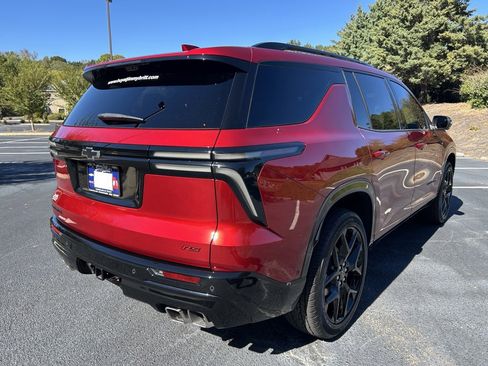 Used 2024 Chevrolet Traverse RS w/ LPO, Floor Liner Package image 23