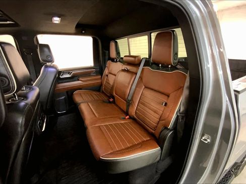 Used 2024 GMC Sierra 2500 Denali Ultimate image 20