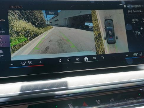 New 2025 BMW 740i image 14