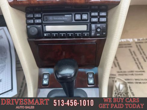 Used 1995 Mercedes-Benz E 320 Convertible image 25