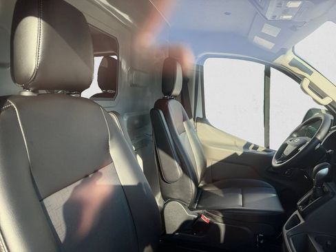 Used 2024 Ford Transit 150 Low Roof RWD image 8