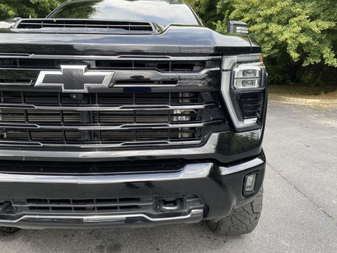 Used 2024 Chevrolet Silverado 3500 LT w/ Midnight Edition AWD/4WD image 14