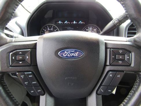 Used 2020 Ford F150 XLT w/ Equipment Group 302A Luxury AWD/4WD image 18