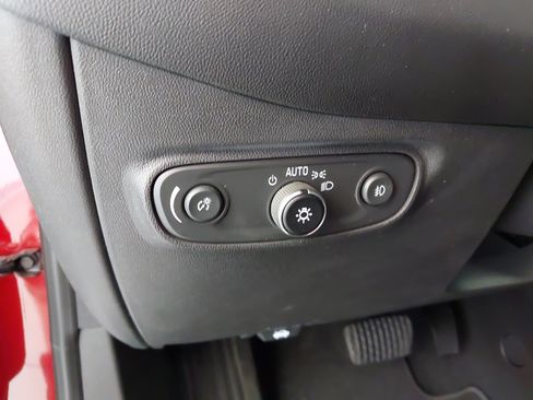 Certified 2022 Chevrolet Equinox Premier FWD image 24