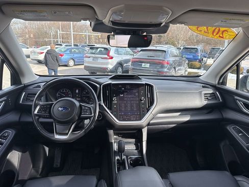 Used 2023 Subaru Ascent Limited image 8