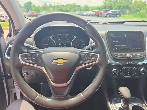 Certified 2022 Chevrolet Equinox LT AWD/4WD image 12