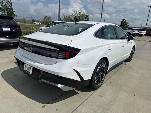 New 2026 Hyundai Sonata SEL FWD image 9