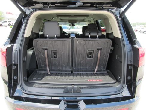 Used 2019 GMC Acadia Denali w/ Technology Package FWD image 39