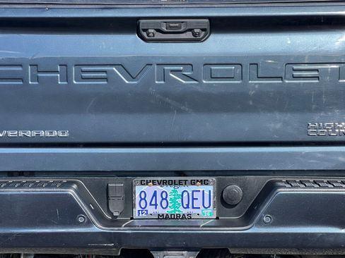 Used 2020 Chevrolet Silverado 3500 High Country w/ Z71 Off-Road Package image 47