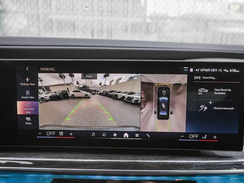 Used 2026 BMW 750e xDrive w/ Premium Package image 19