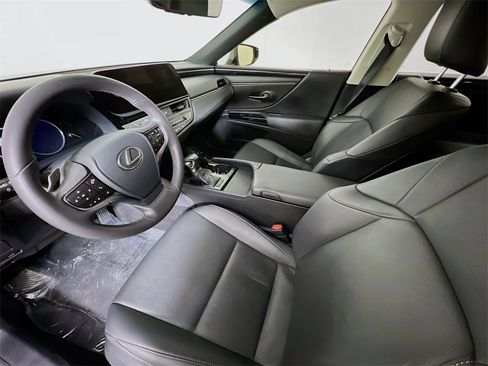 Used 2023 Lexus ES 350 image 9
