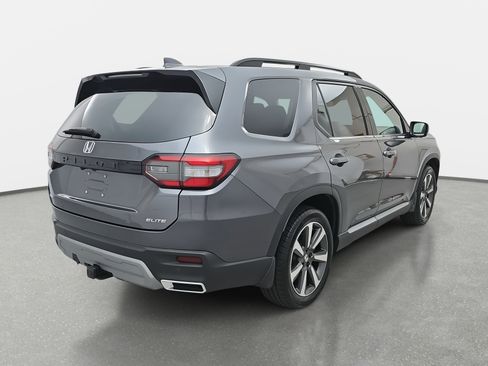 Certified 2025 Honda Pilot Elite image 5