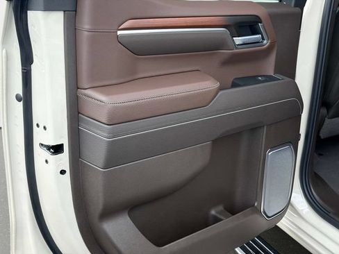 New 2026 GMC Sierra 1500 Denali w/ Denali Reserve Package AWD/4WD image 11
