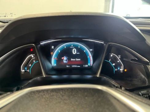 Used 2018 Honda Civic EX image 25