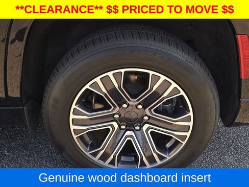 Used 2024 Jeep Wagoneer L Series II w/ Flexible Seating Group AWD/4WD image 33