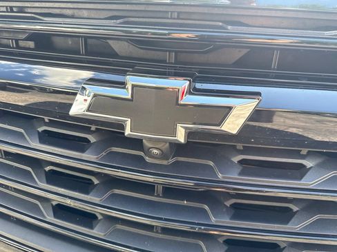 Used 2024 Chevrolet Traverse LS w/ Midnight/Sport Edition AWD/4WD image 13